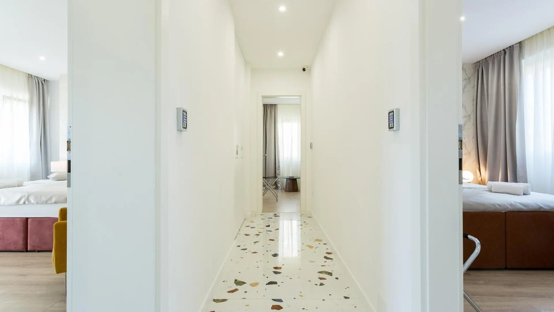 Shine Of Life Luxury Rooms Spalato 0*,
