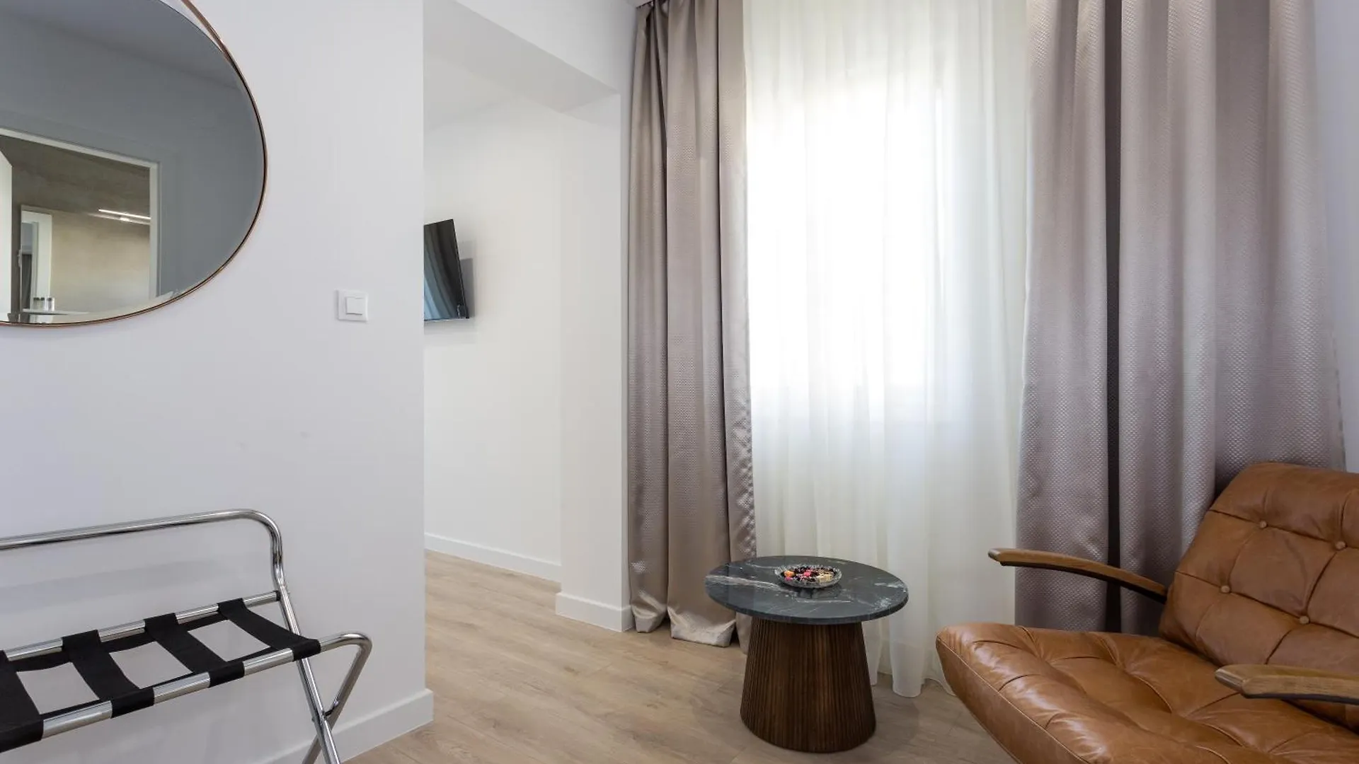 Shine Of Life Luxury Rooms Spalato 0*,