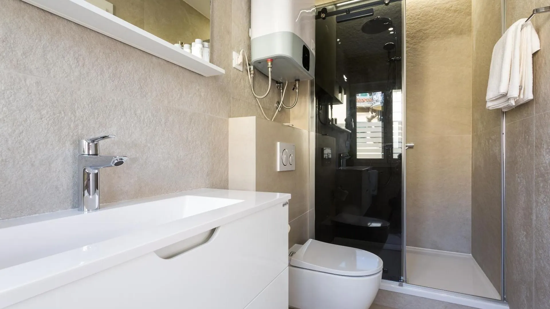 Shine Of Life Luxury Rooms Split