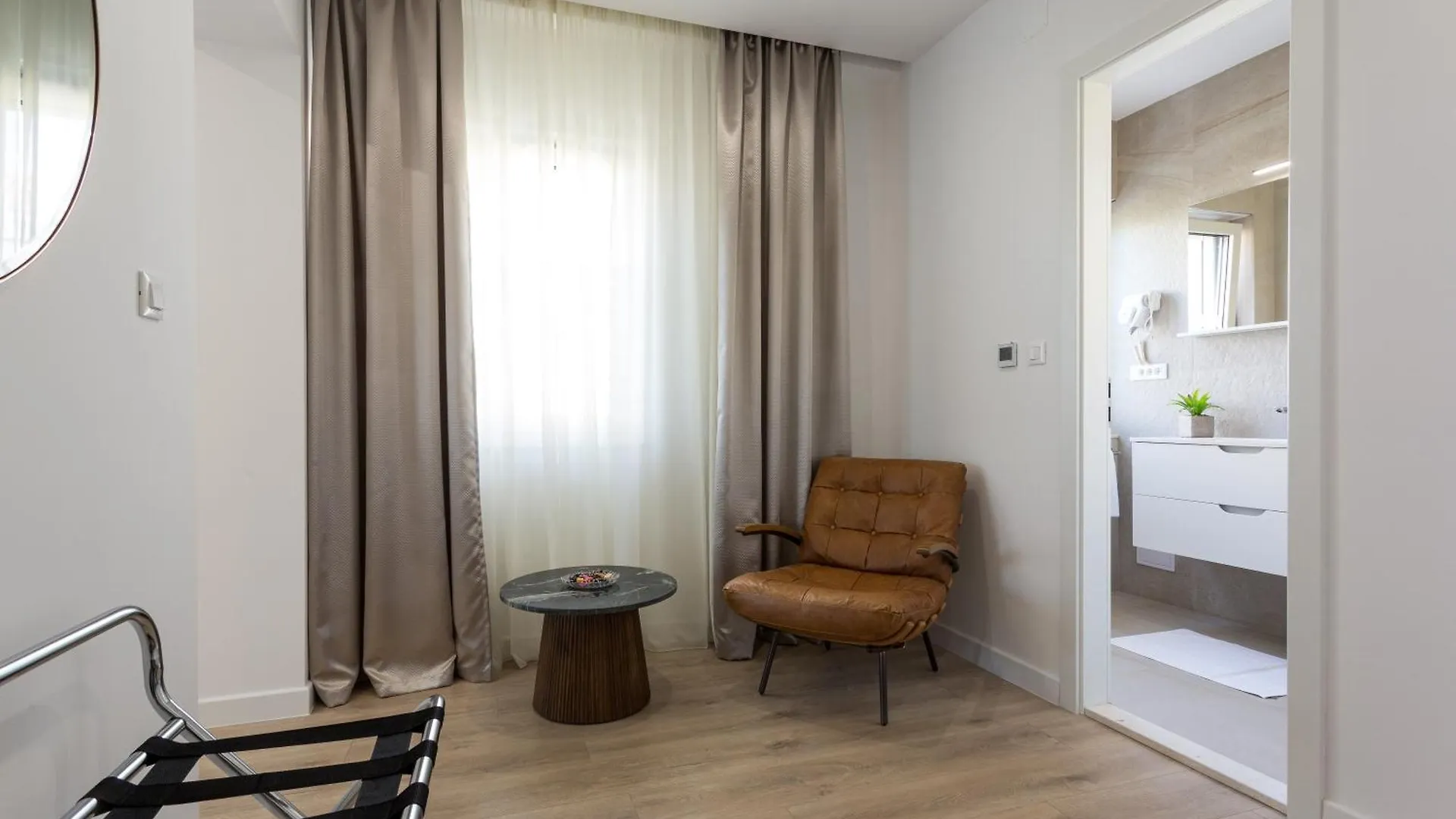 Shine Of Life Luxury Rooms Split