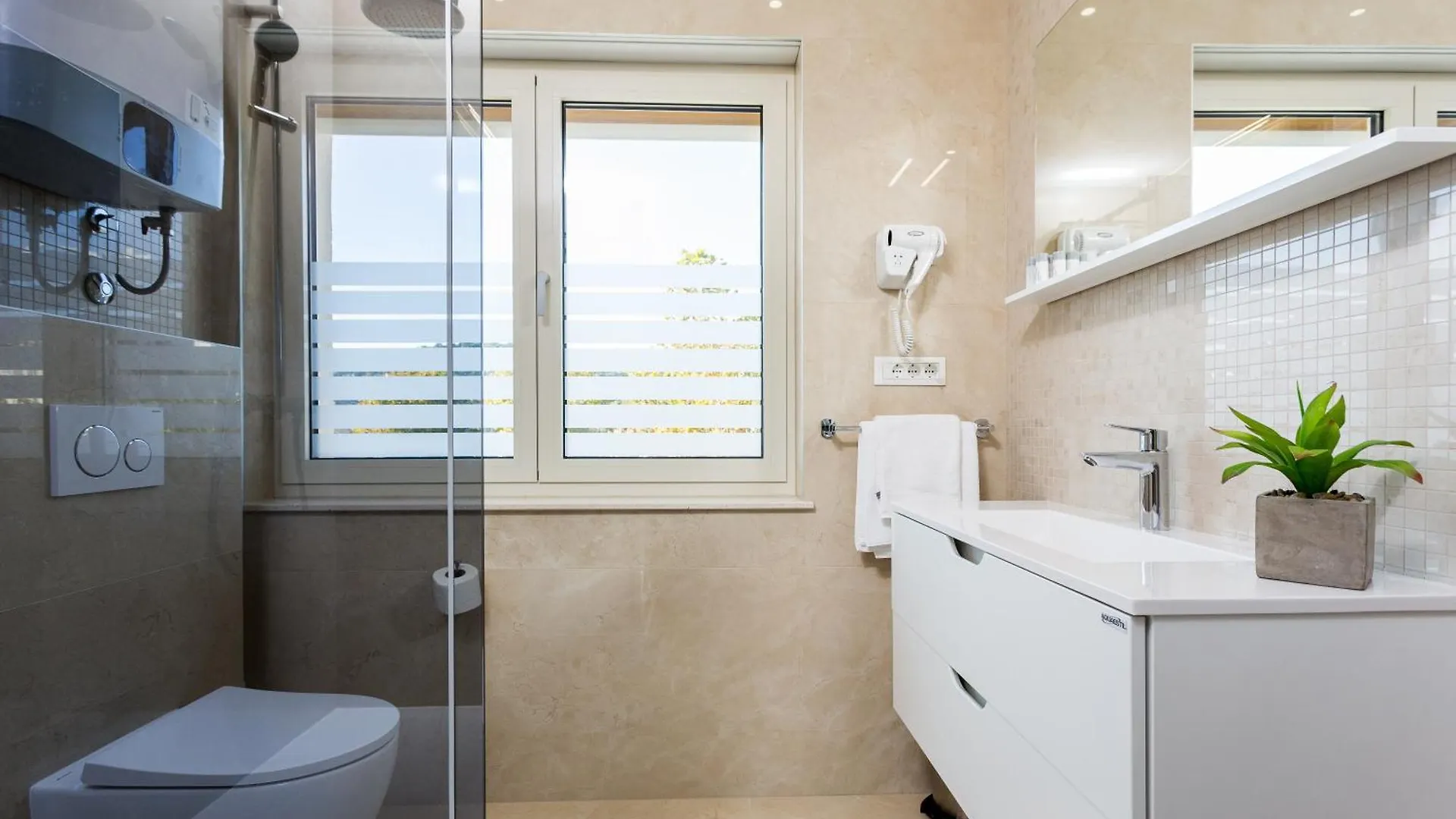 Shine Of Life Luxury Rooms Split Croatia